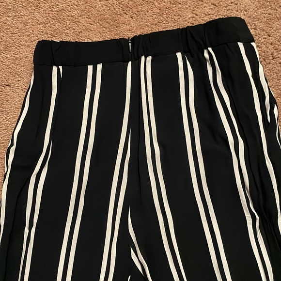 Lulu’s Coastal Living Navy Blue & White Striped Pants Medium - Picture 5 of 10
